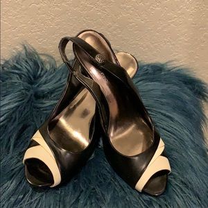 Worthington Black/white sling back heel worn twice
